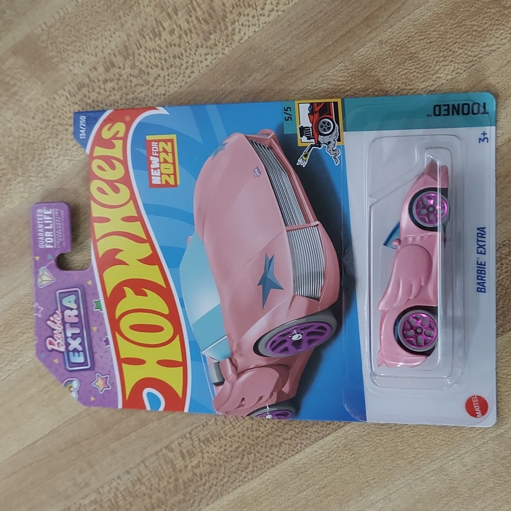Hot Wheels Barbie Extra - Picture 1 of 8